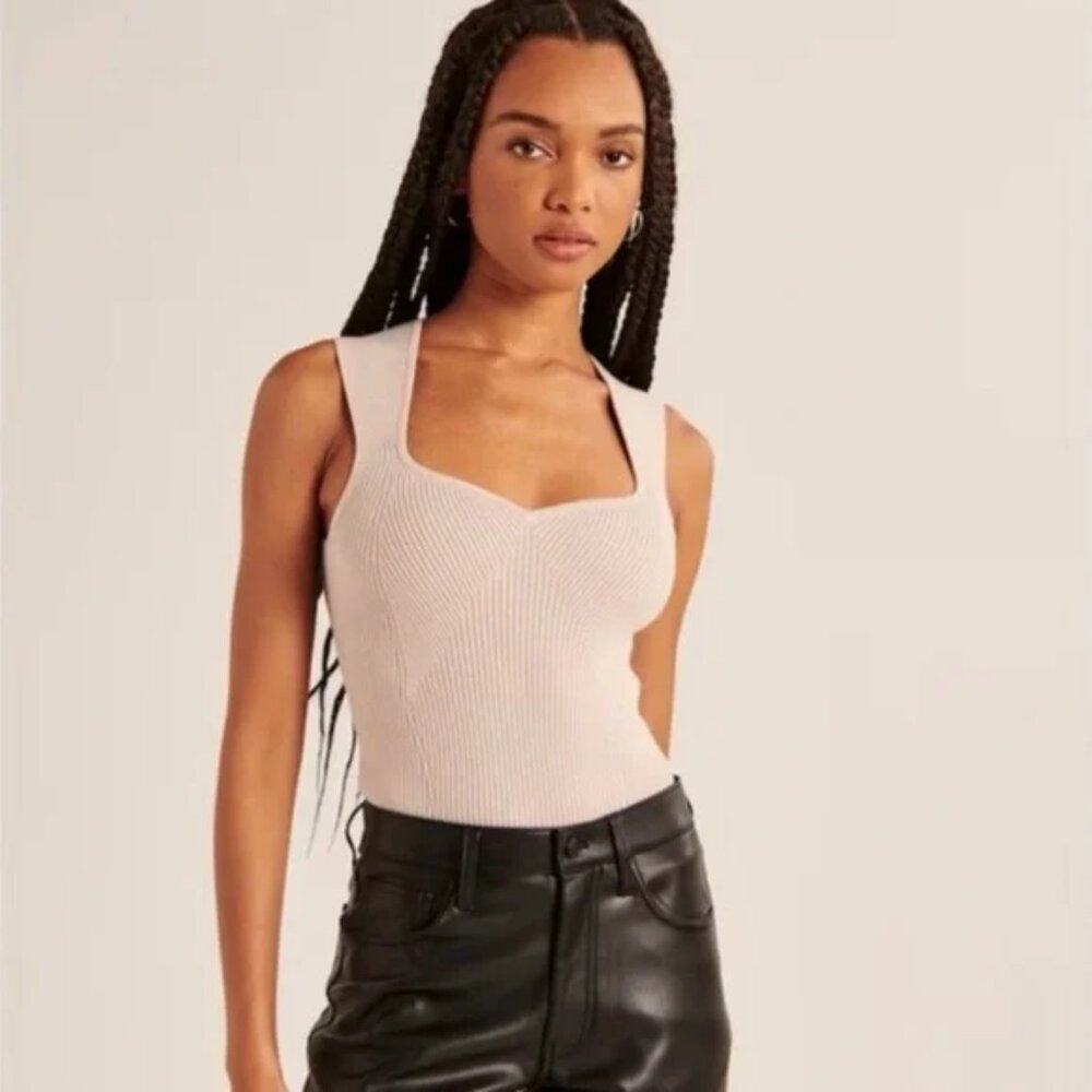 Abercrombie & Fitch Portrait Sweetheart Ribbed Knit Tank (Beige)